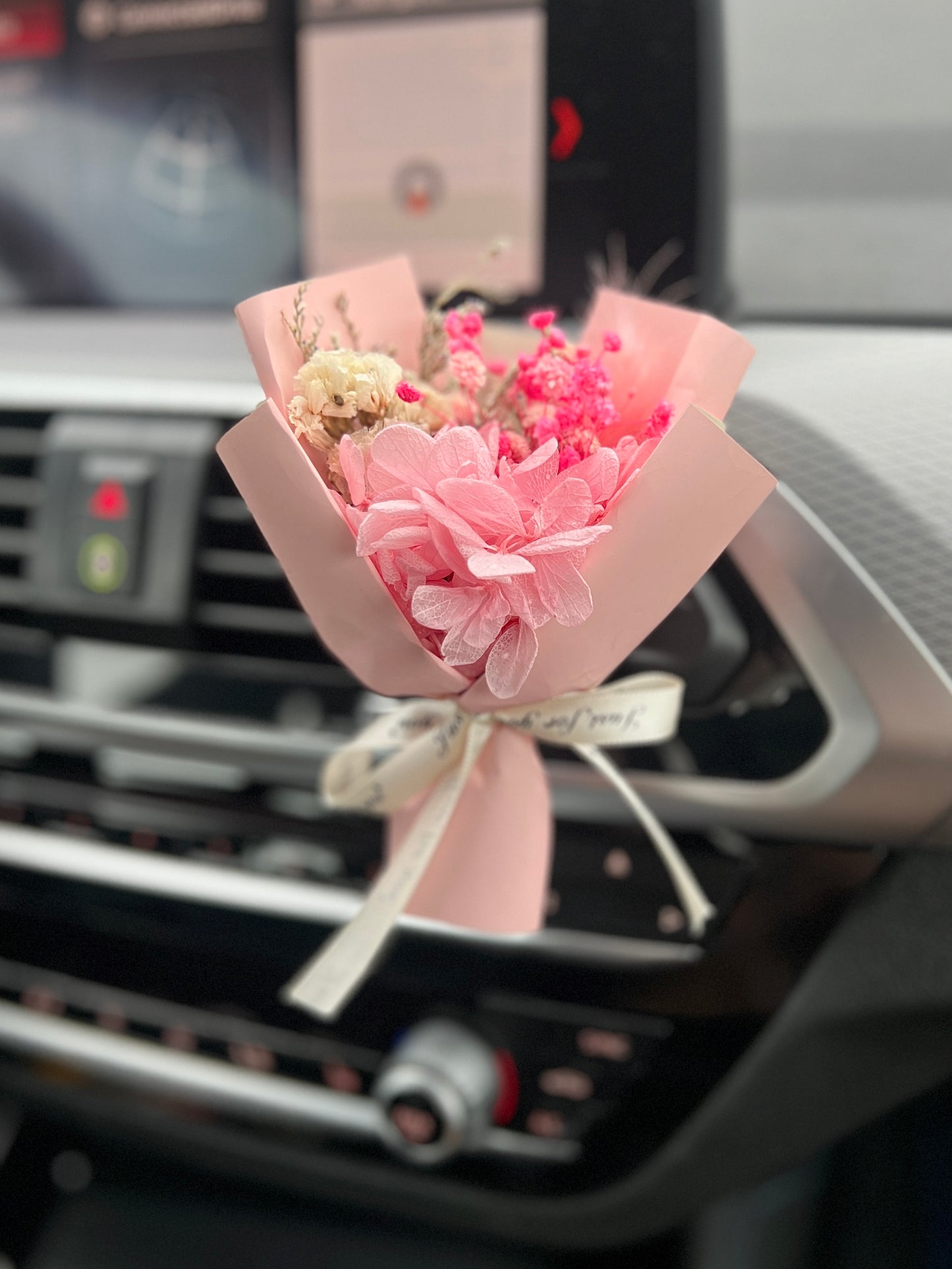 Mini kytice do auta růžová