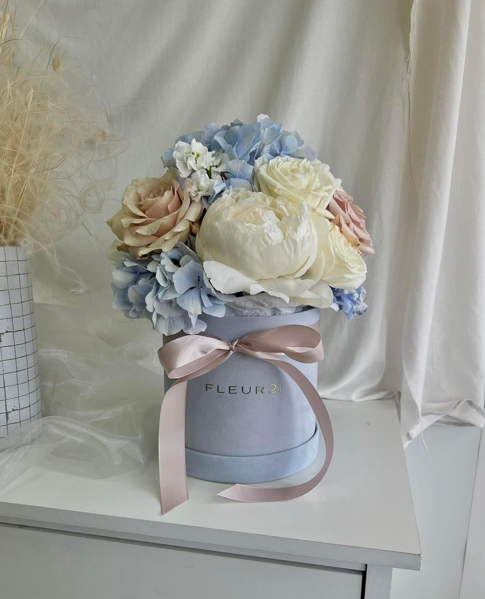 Flower box with hydrangea